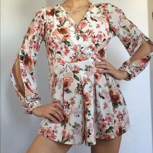 Long Sleeve Cream Romper With Flower details